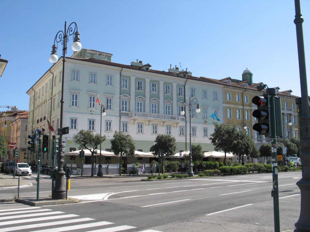 palazzo ivanovich – trieste